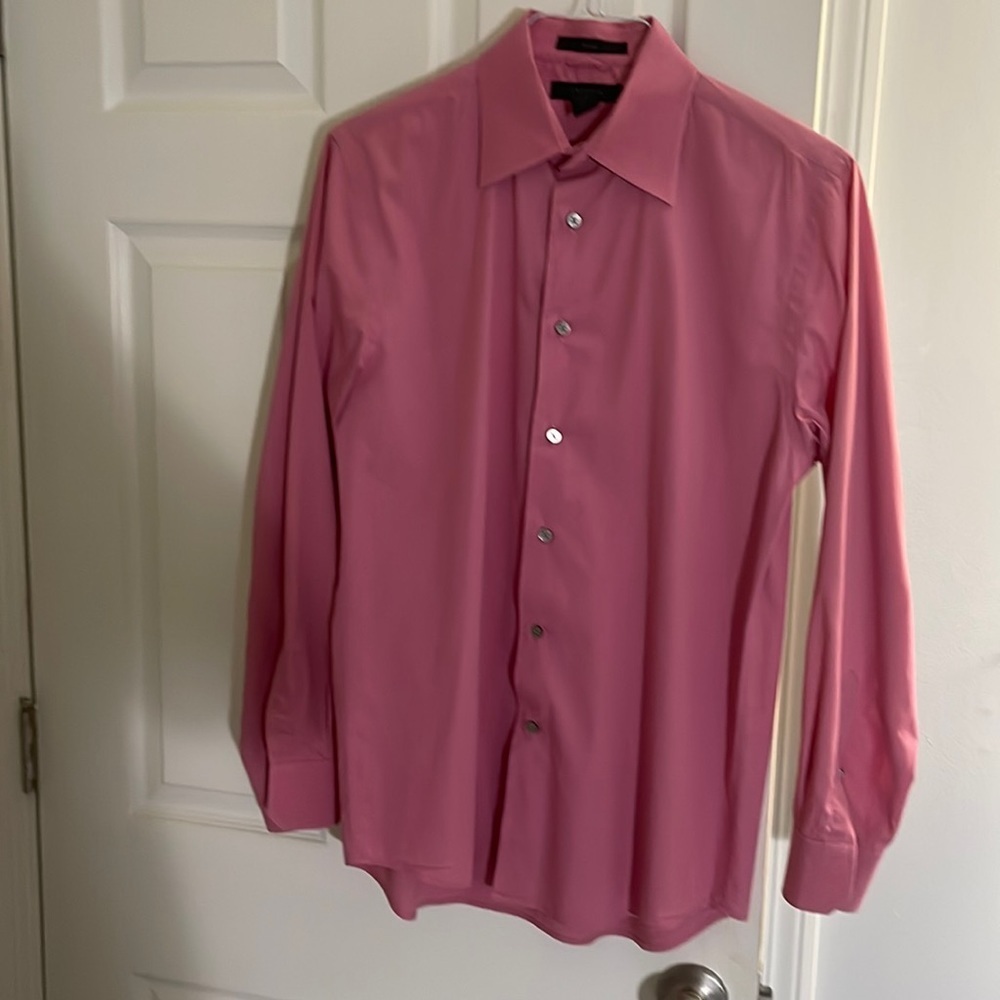 Express men’s stretch fit button down shirt in color of mauve size S